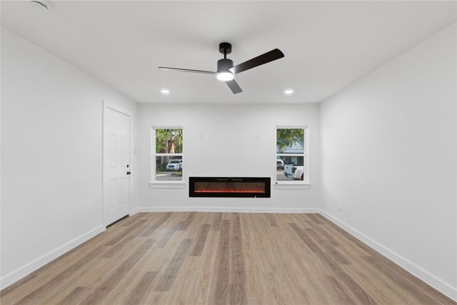 2607 Brandon Street, Dallas, TX 75211