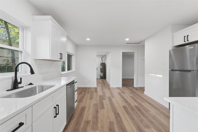 2607 Brandon Street, Dallas, TX 75211