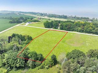 RUSTIC OAK DRIVE, Luxemburg, WI 54217