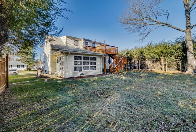 40 Leaf Avenue, Waterbury, CT 06705