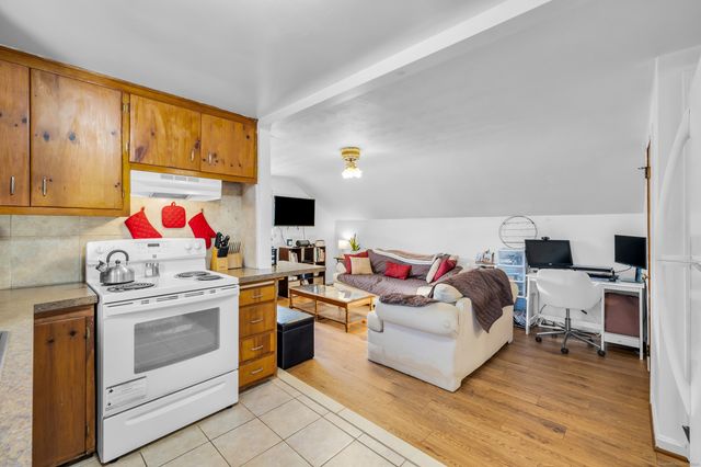 40 Leaf Avenue, Waterbury, CT 06705