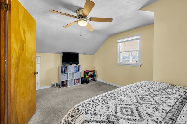 40 Leaf Avenue, Waterbury, CT 06705