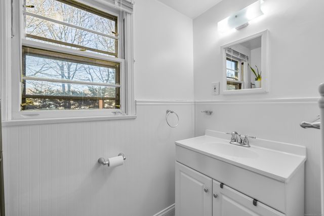 40 Leaf Avenue, Waterbury, CT 06705