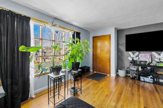 40 Leaf Avenue, Waterbury, CT 06705