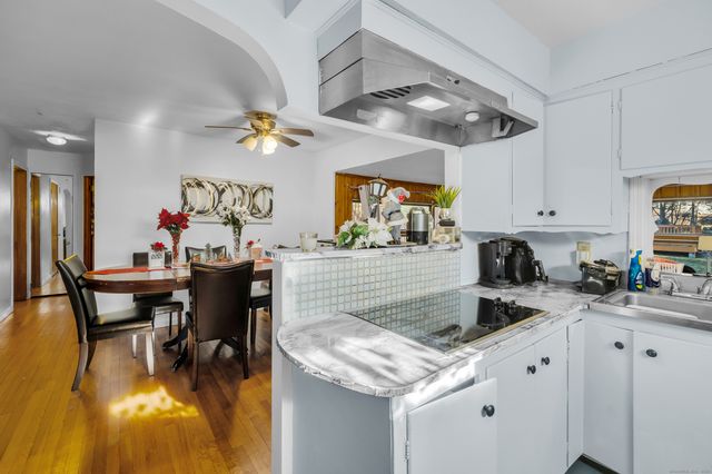 40 Leaf Avenue, Waterbury, CT 06705