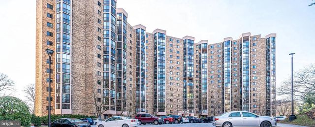 5902 Mount Eagle Dr Apt 403, Alexandria, VA 22303