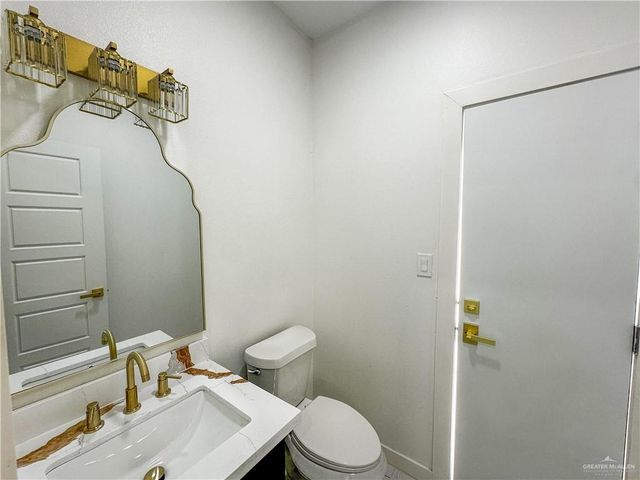 909 Azalea Street, Mission, TX 78573