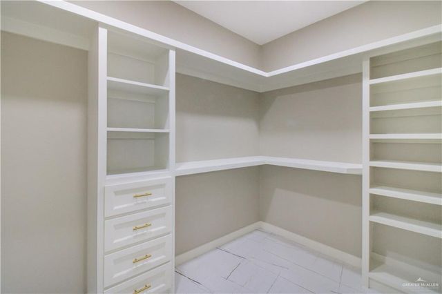 909 Azalea Street, Mission, TX 78573