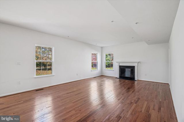 5012 SAINT GEORGES CHAPEL LN, Bowie, MD 20720