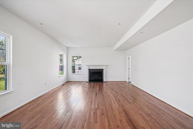 5012 SAINT GEORGES CHAPEL LN, Bowie, MD 20720