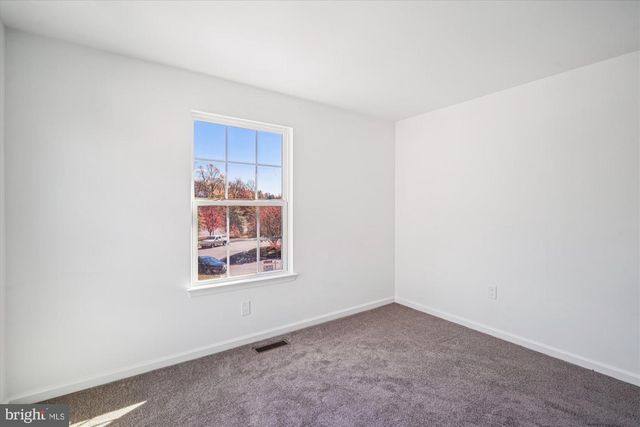 5012 SAINT GEORGES CHAPEL LN, Bowie, MD 20720