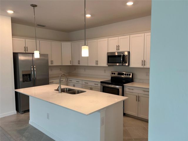 11370 BURGUNDY DRIVE, Venice, FL 34293