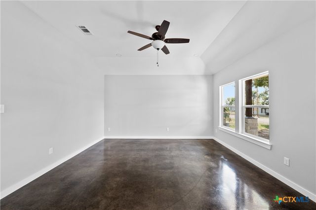 217 Spindletop Street, Gatesville, TX 76528