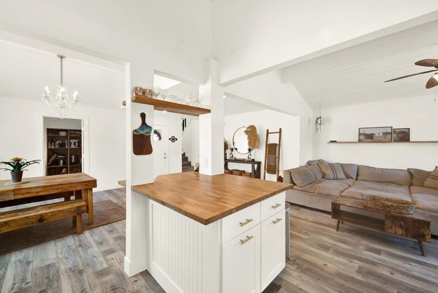 1552 American River Trl, Cool, CA 95614