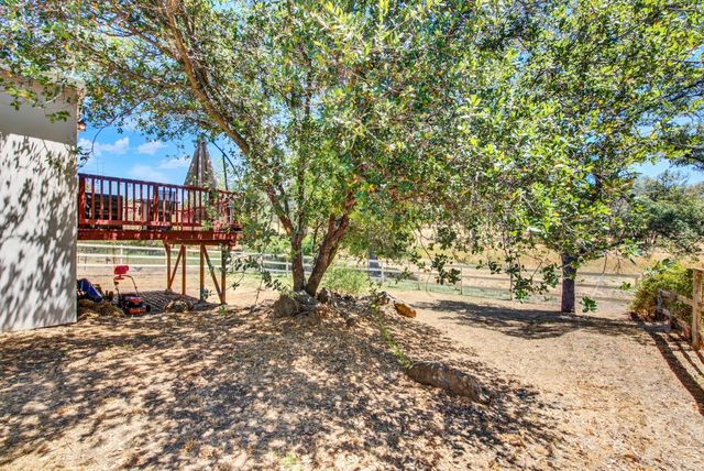 1552 American River Trl, Cool, CA 95614