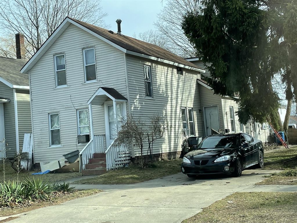 604 E Filer Street, Ludington, MI 49431