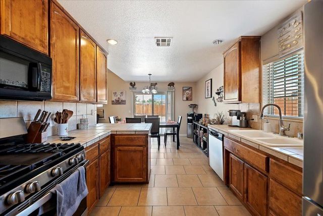 7562 Inca Trail, Yucca Valley, CA 92284