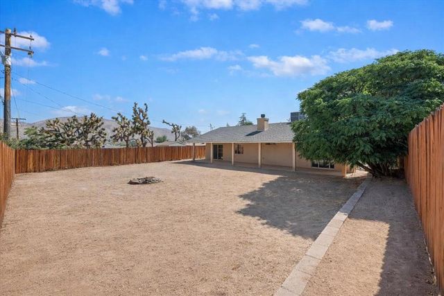 7562 Inca Trail, Yucca Valley, CA 92284