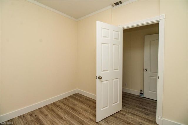 4660 43rd AVE NE, Naples, FL 34120