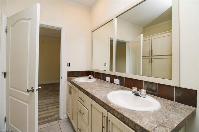 4660 43rd AVE NE, Naples, FL 34120