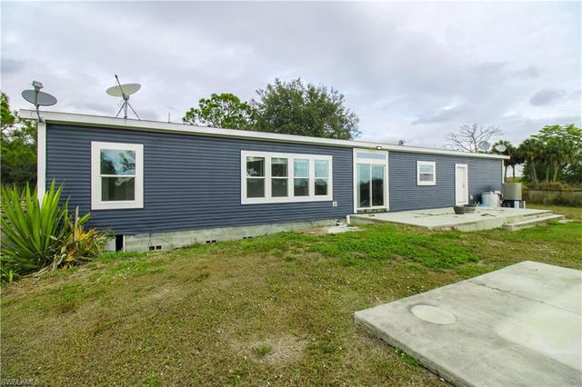 4660 43rd AVE NE, Naples, FL 34120