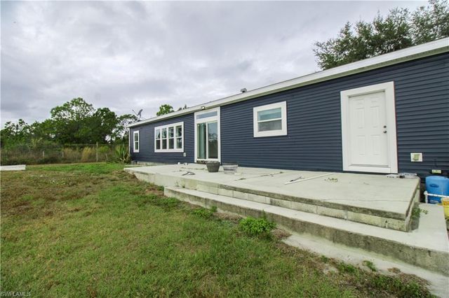 4660 43rd AVE NE, Naples, FL 34120