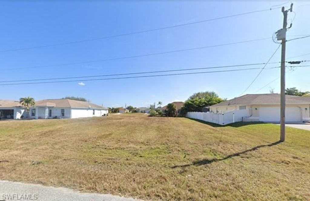 213 NW 27th PL, CAPE CORAL, FL 33993 — photo 3