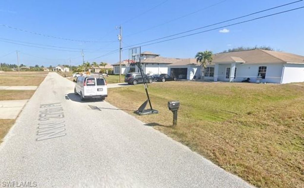 213 NW 27th PL, CAPE CORAL, FL 33993 — photo 4