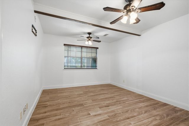 5902 Mccullough Street, Baytown, TX 77521
