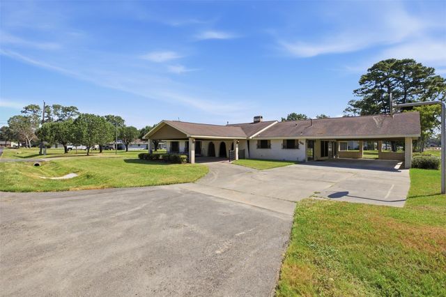 5902 Mccullough Street, Baytown, TX 77521
