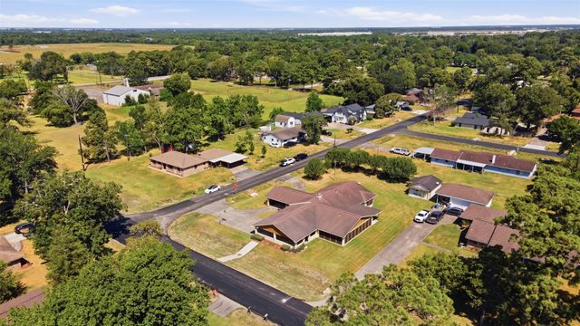 5902 Mccullough Street, Baytown, TX 77521