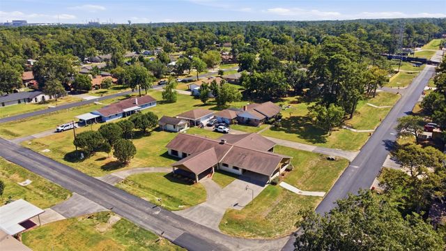 5902 Mccullough Street, Baytown, TX 77521