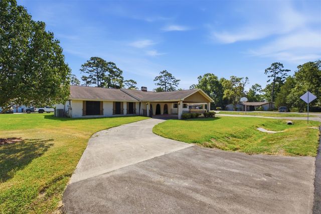 5902 Mccullough Street, Baytown, TX 77521