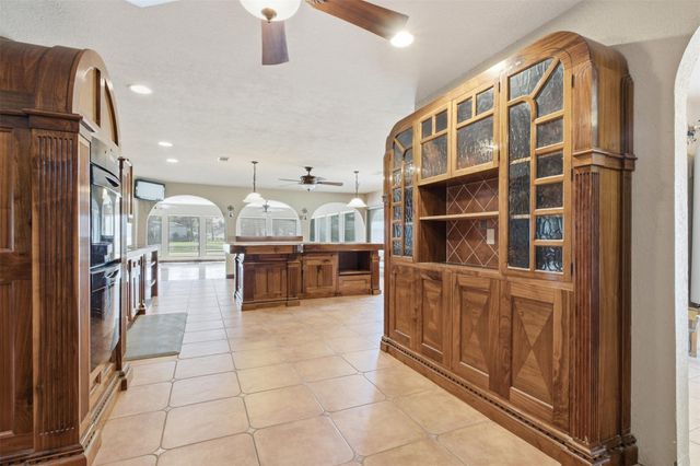 5902 Mccullough Street, Baytown, TX 77521