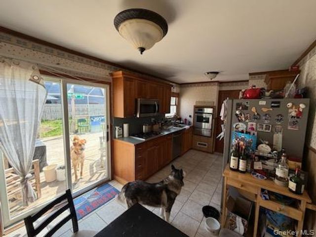 379 W 24th Street, Deer Park, NY 11729