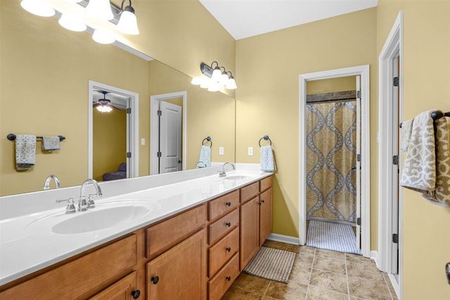 1045 WOODLDAND GLADE CV N, Unincorporated, TN 38018