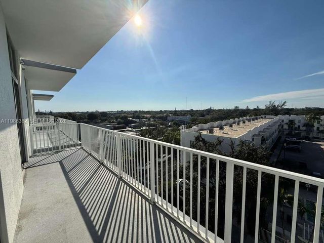 2100 Van Buren Street 501, Hollywood, FL 33020