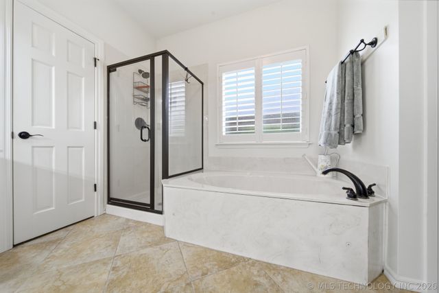 3705 W Urbana Street, Broken Arrow, OK 74012