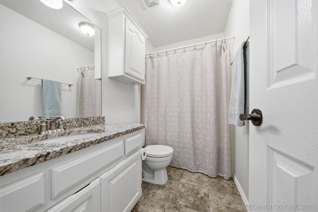 3705 W Urbana Street, Broken Arrow, OK 74012