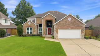 3705 W Urbana Street, Broken Arrow, OK 74012
