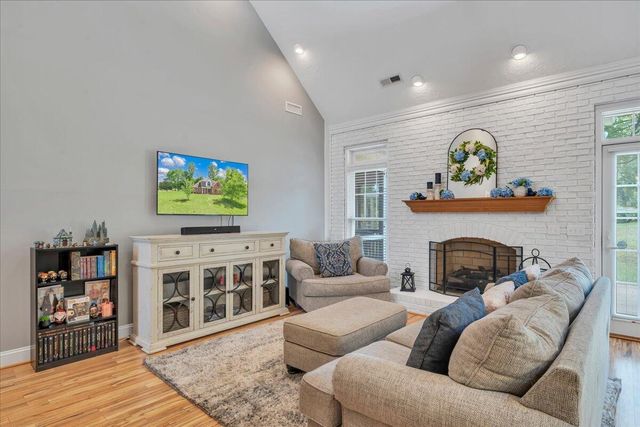 231 Freedom LN, Wirtz, VA 24184