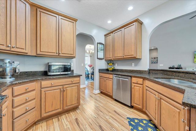 231 Freedom LN, Wirtz, VA 24184