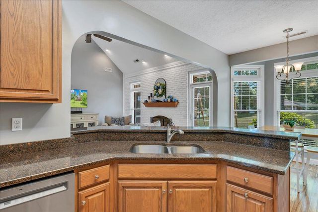 231 Freedom LN, Wirtz, VA 24184