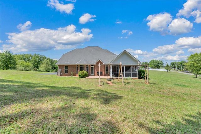 231 Freedom LN, Wirtz, VA 24184