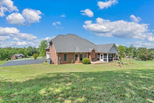 231 Freedom LN, Wirtz, VA 24184