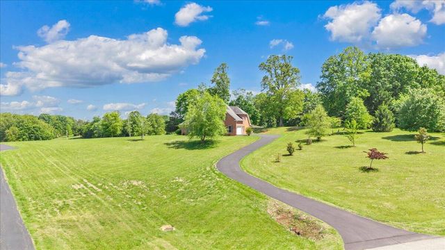 231 Freedom LN, Wirtz, VA 24184