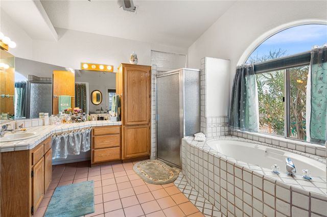 1837 Wolf Road, Bullhead City, AZ 86442