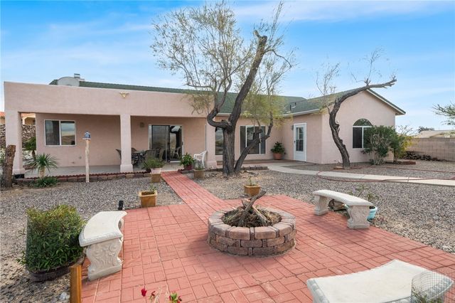 1837 Wolf Road, Bullhead City, AZ 86442