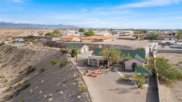 1837 Wolf Road, Bullhead City, AZ 86442