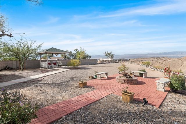 1837 Wolf Road, Bullhead City, AZ 86442